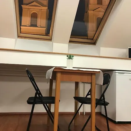 Thomylee Apartman