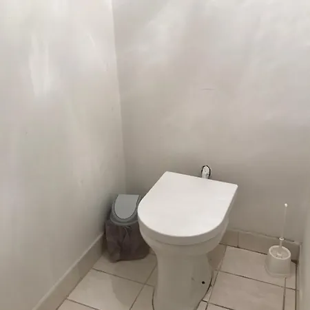 Thomylee Apartman Apartment *